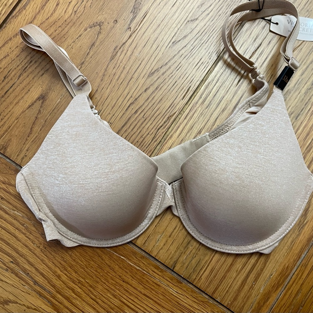 Victoria's Secret Cream Bra